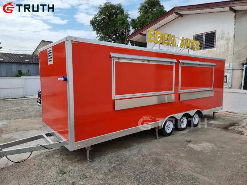 Taylandlı Müşteri, Qingdao Truth Technology'den 6,7 m Kırmızı Gıda Römorku ile Pizza ve Barbekü İşini Başarıyla Başlattı